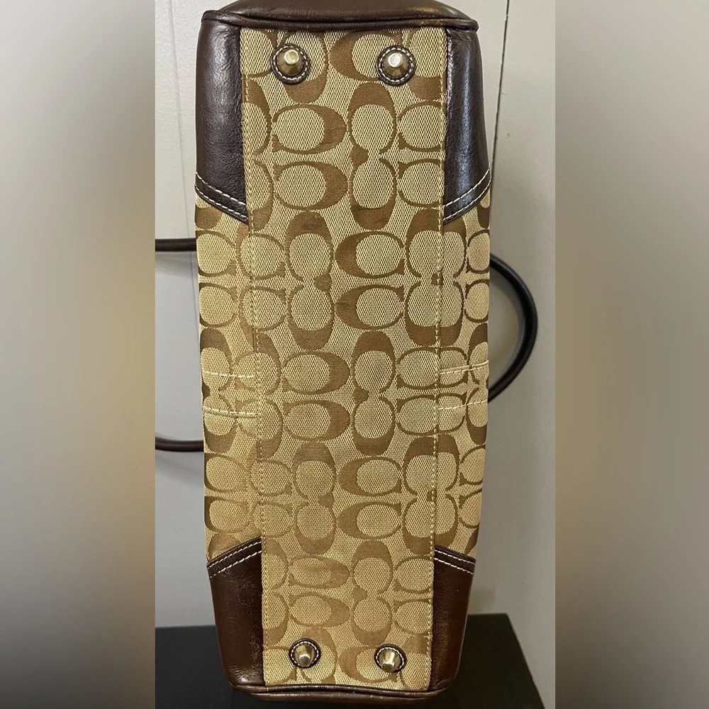 Coach Signature Hampton Carry All Tote/Shoulder Bag - Picture 6 of 7